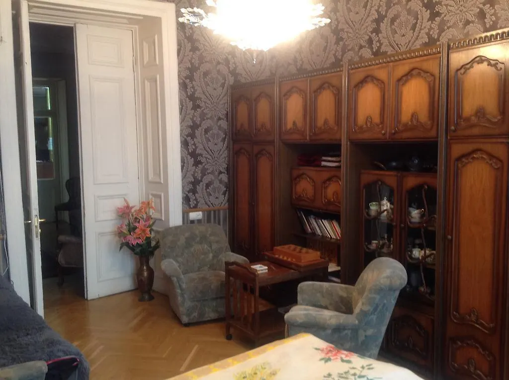 Ia'S Homestay Tbilisi